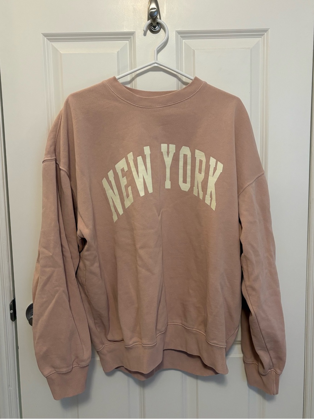 Brandy Melville Dusty Pink 'New York' Crewneck Sweatshirt